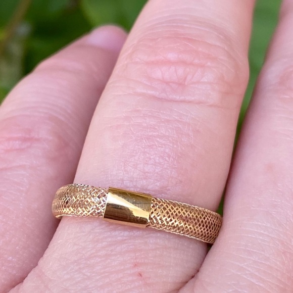 14K Gold Mesh Band Ring